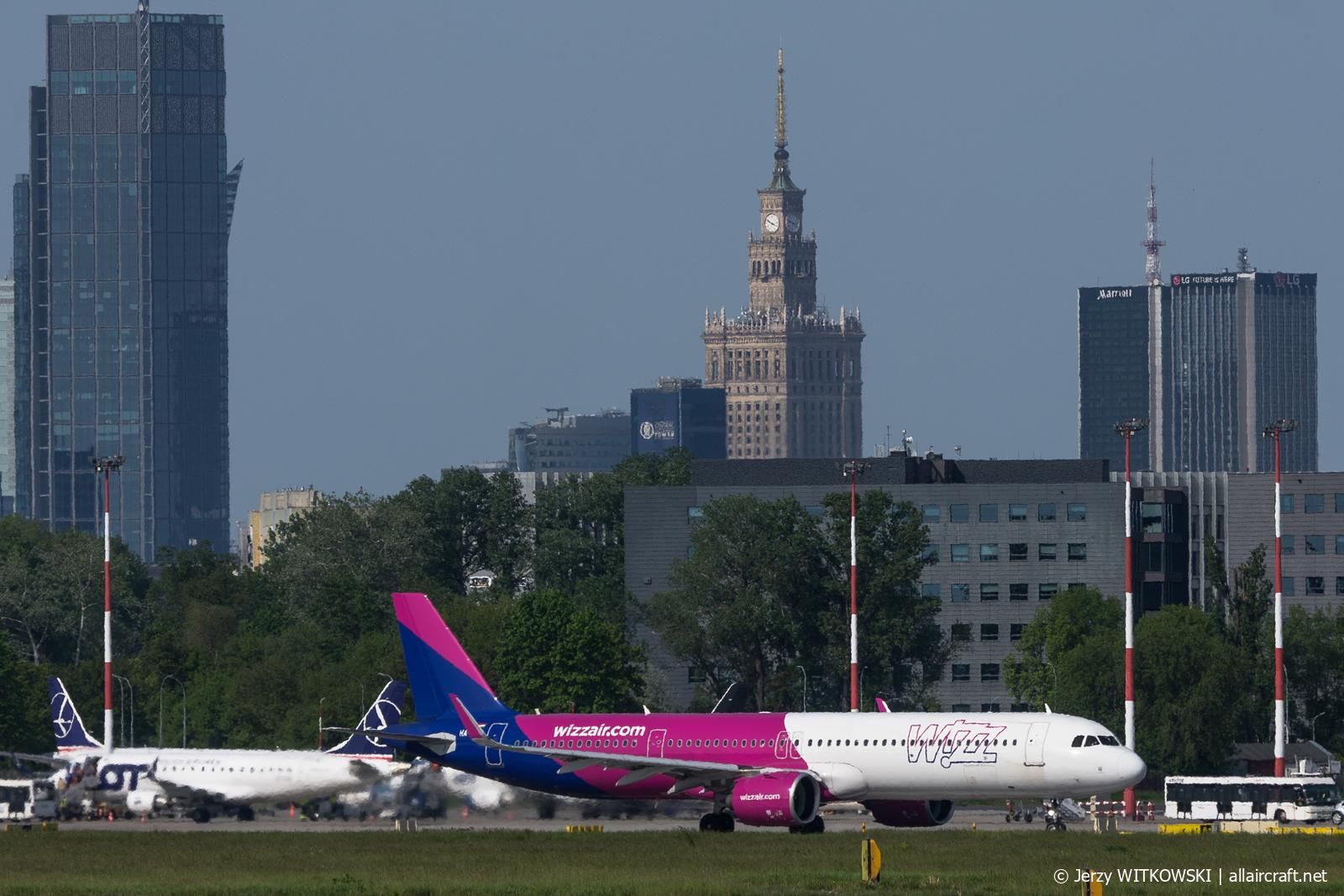 HA-LZR (10889) 2022 Airbus A321-271NX