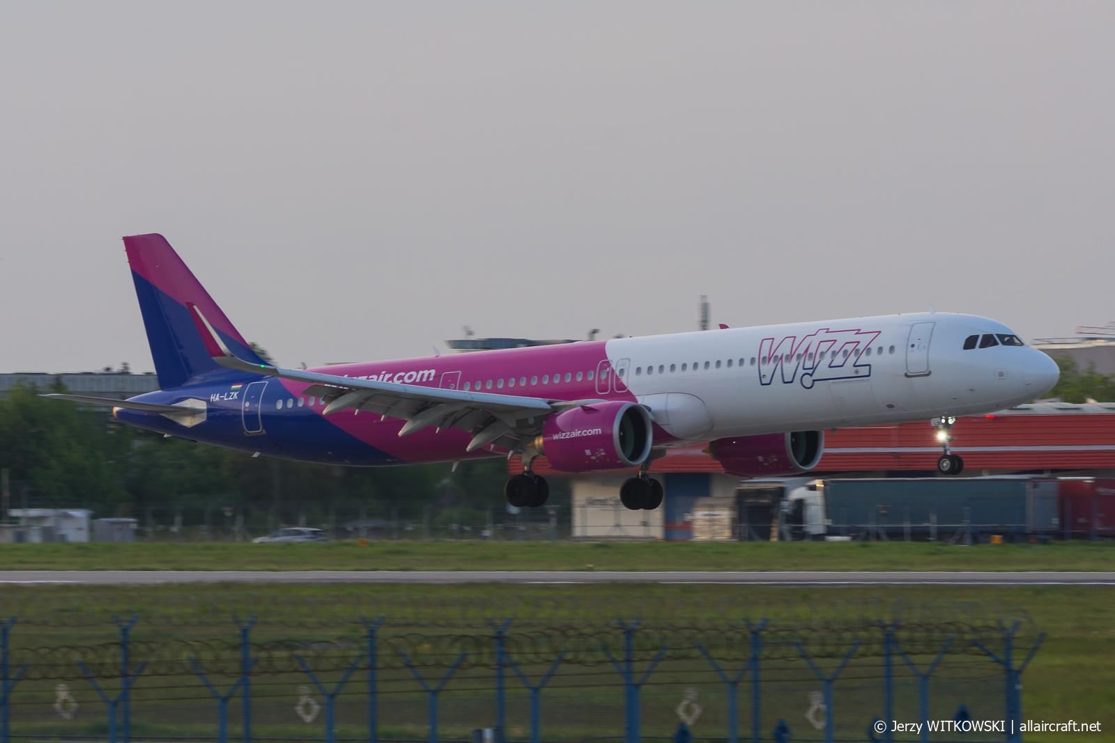 HA-LZK (10959) 2022 Airbus A321-271NX