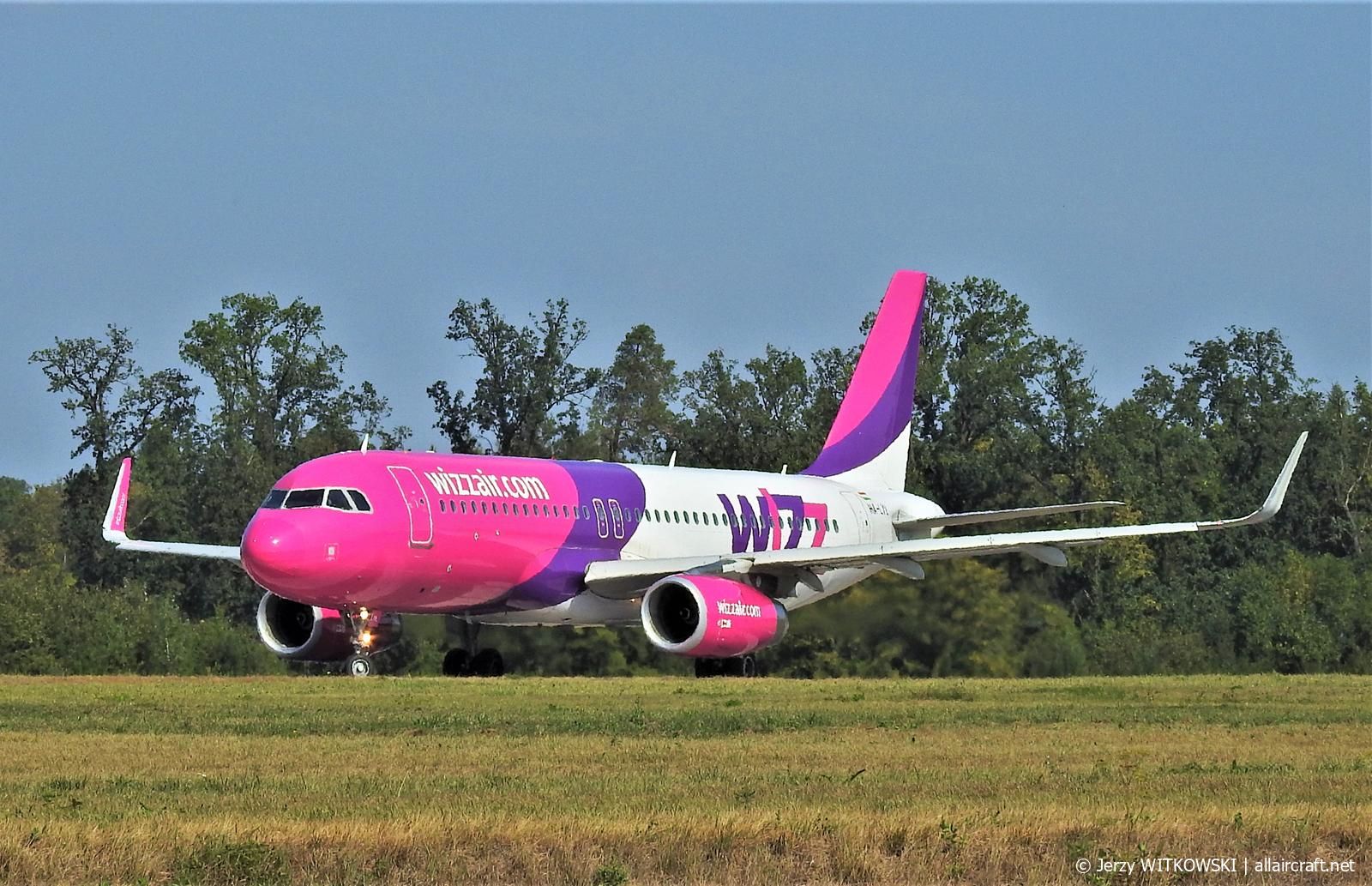 HA-LWQ (5196) 2012 Airbus A320-232