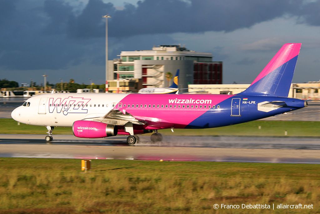 HA-LPK (3143) 2007 Airbus A320-232