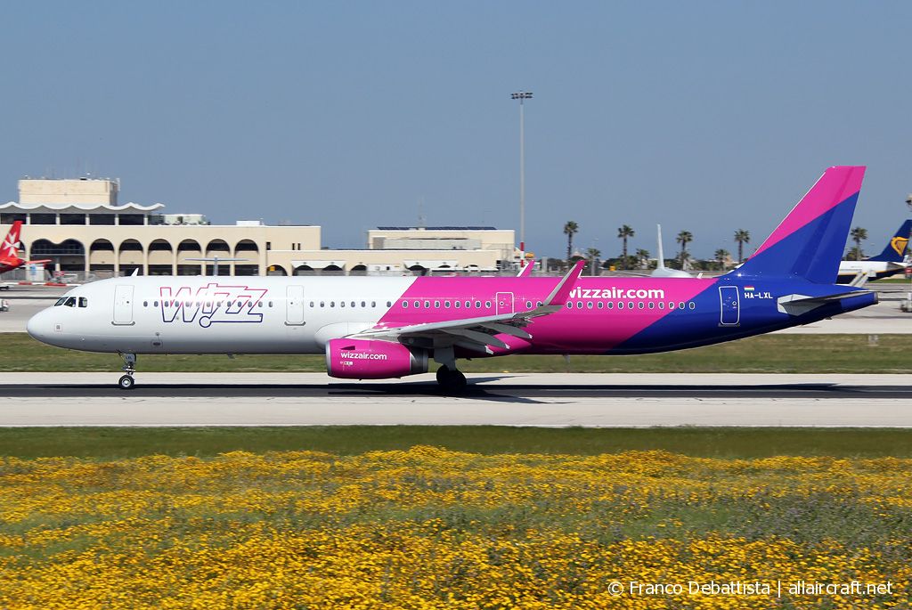 HA-LXL (7488) 2017 Airbus A321-231(WL)