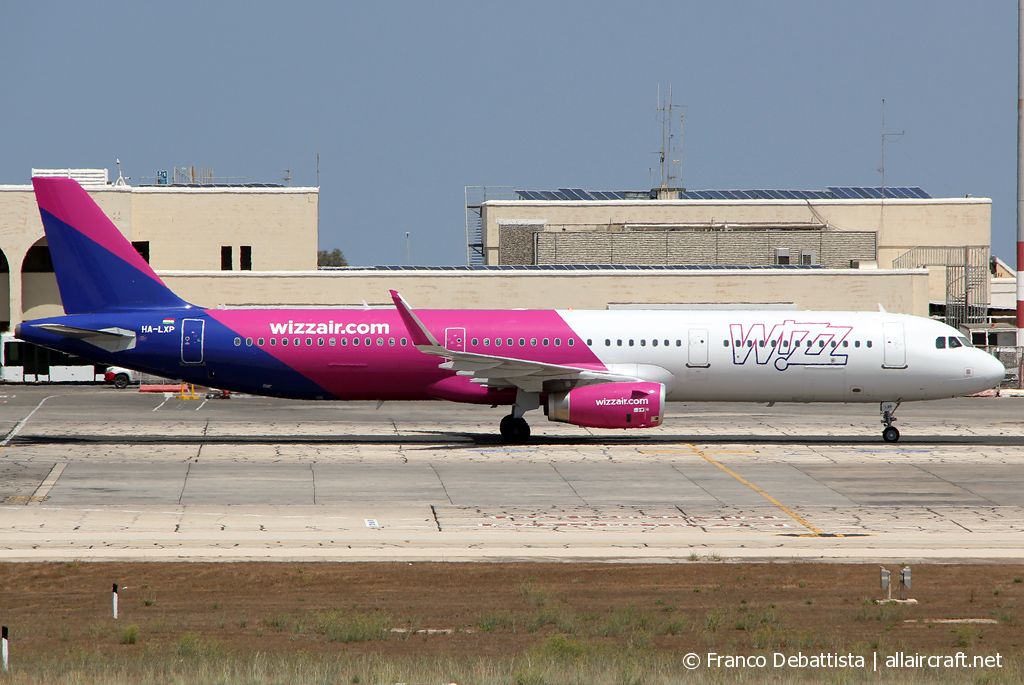 HA-LXP · Airbus A321-231(WL) · (MLA / LMML)