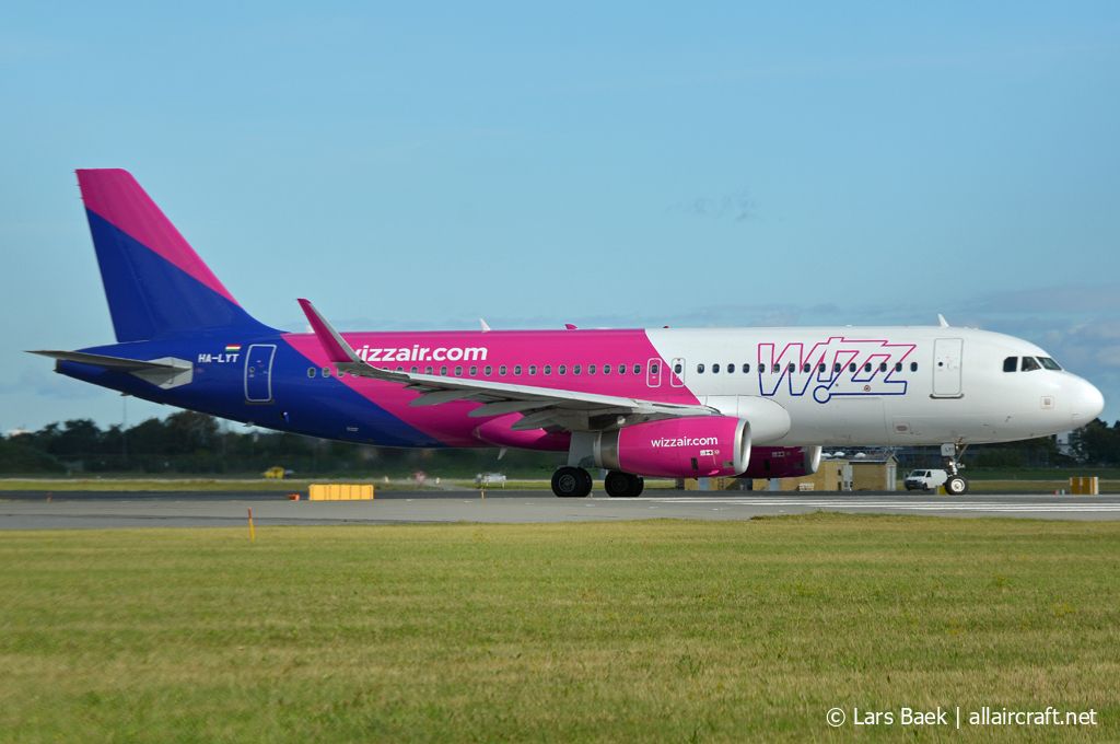 HA-LYT · Airbus A320-232(WL) · (CPH / EKCH)