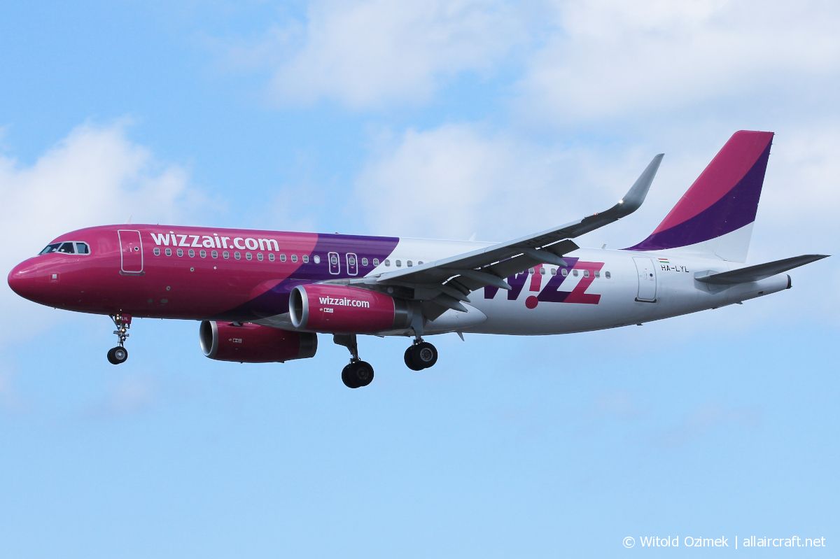 HA-LYL · Airbus A320-232(WL) · (SVG / ENZV)