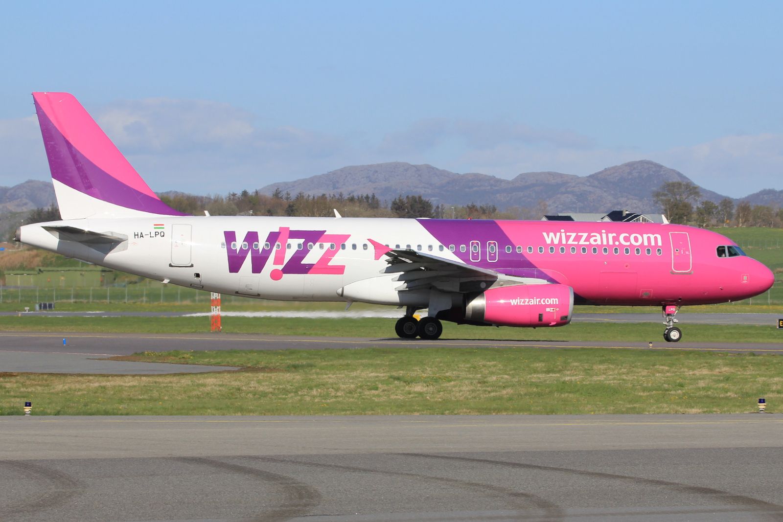 HA-LPQ (cn 3409) Airbus A320-232