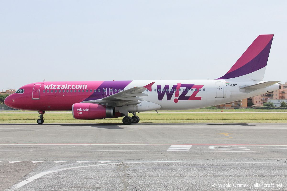 HA-LPY (4109) 2009 Airbus A320-232