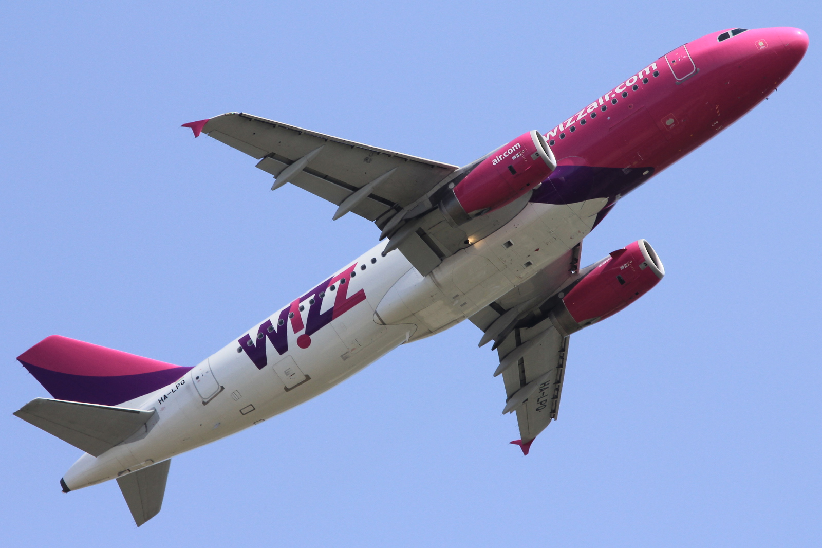 HA-LPQ · Airbus A320-232 · (FCO / LIRF)