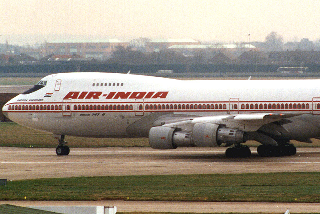 VT-EGC (cn 21995) Boeing 747-237B