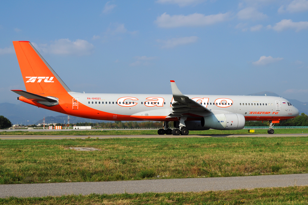 RA-64021 (1450743164021) 1997 Tupolev Tu-204-100C