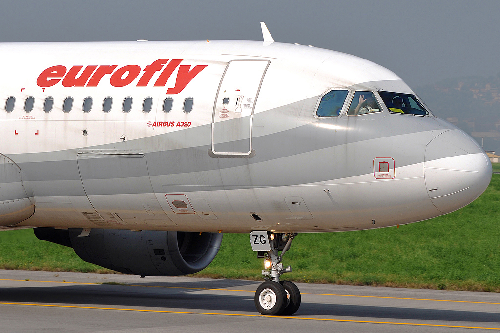 I-EEZG · Airbus A320-214 · (BGY / LIME)