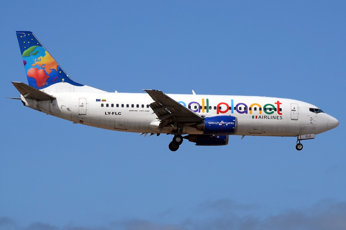 LY-FLC (29055) 1997 Boeing 737-31S
