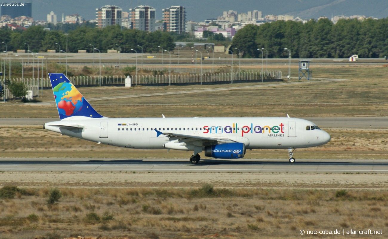 LY-SPD (990) 1999 Airbus A320-232