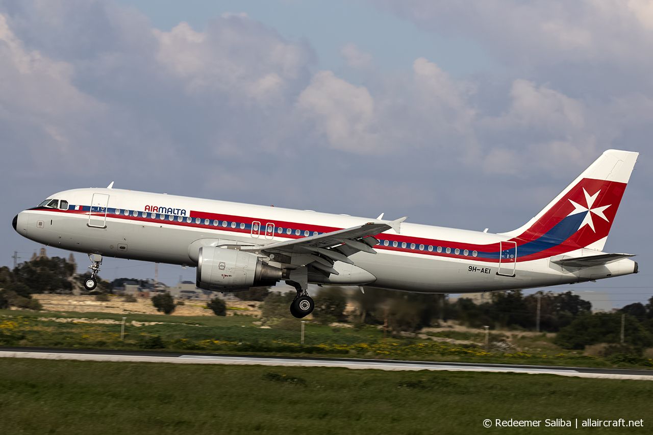 9H-AEI (2189) 2004 Airbus A320-214