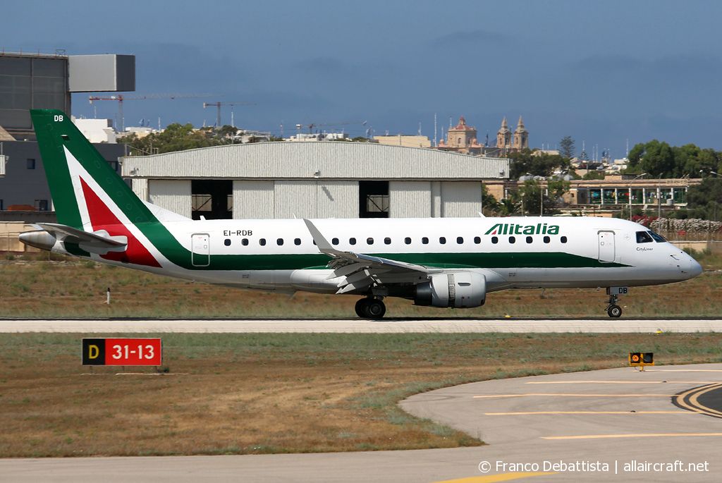 EI-RDB · Embraer 170-200LR · (MLA / LMML)