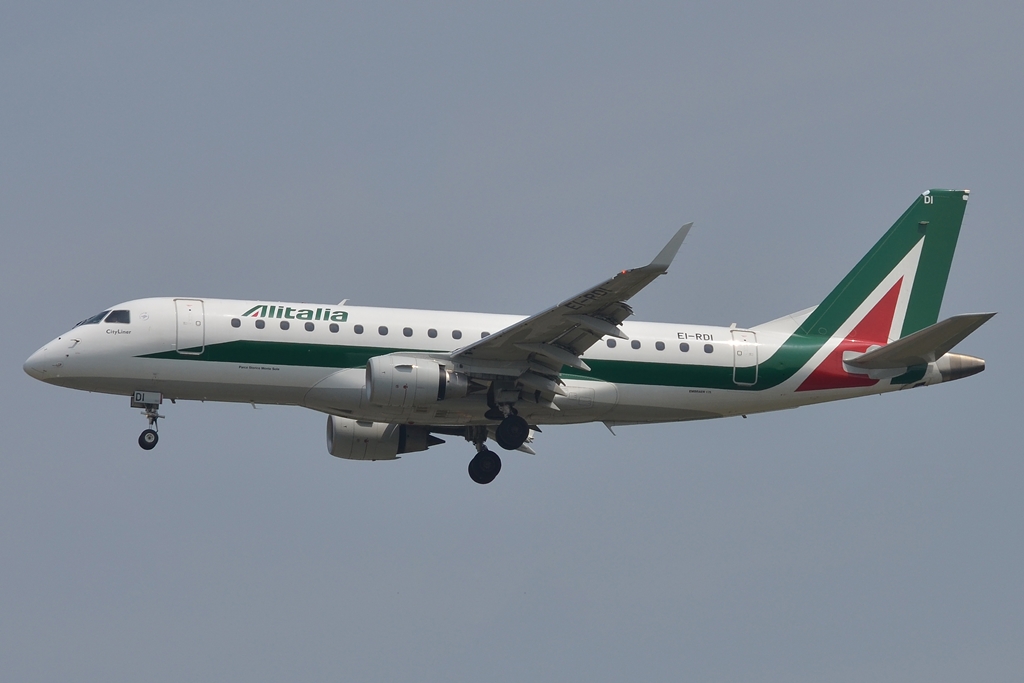 EI-RDI (cn 17000340) Embraer 170-200STD