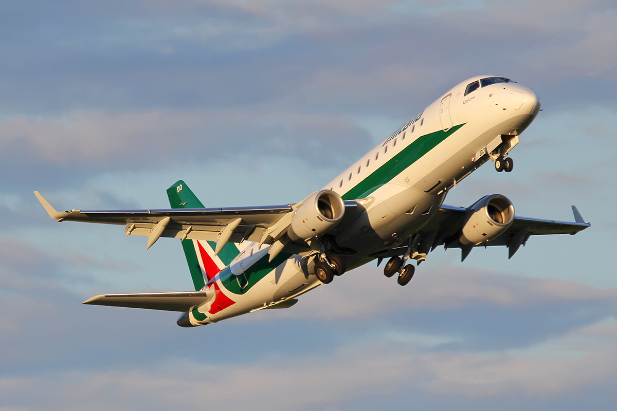 EI-RDO (17000348) Embraer ERJ-175STD