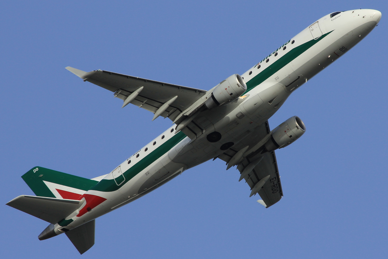 EI-RDO · Embraer ERJ-175STD · (FCO / LIRF)