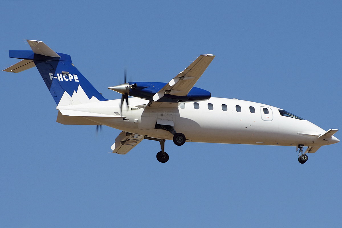 F-HCPE (1144) 2008 Piaggio P-180 Avanti II