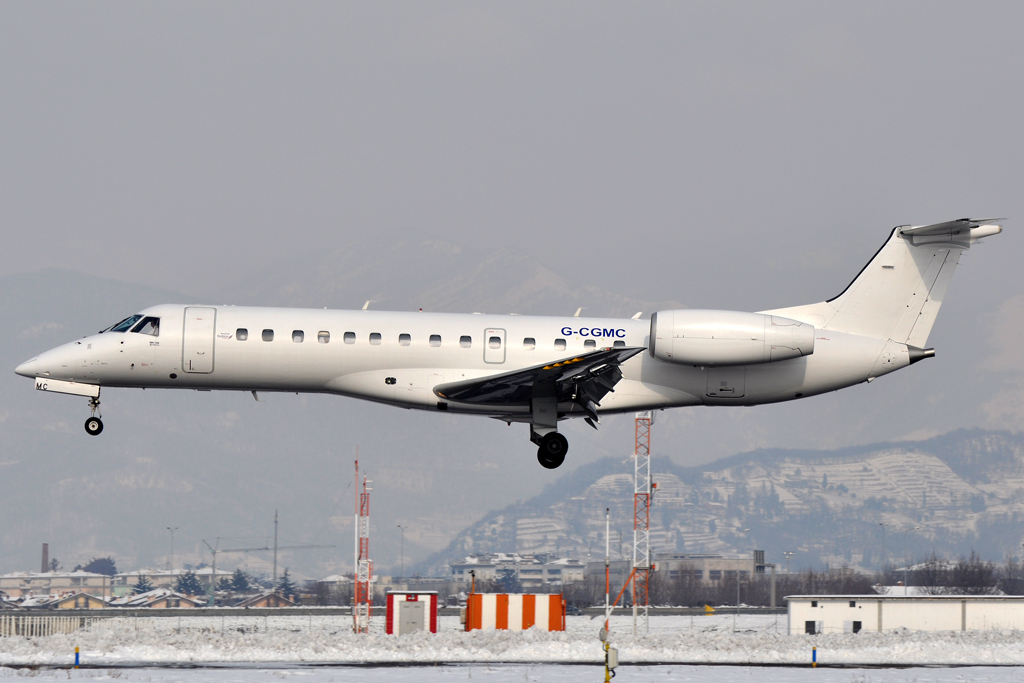 G-CGMC (145198) Embraer ERJ-135ER