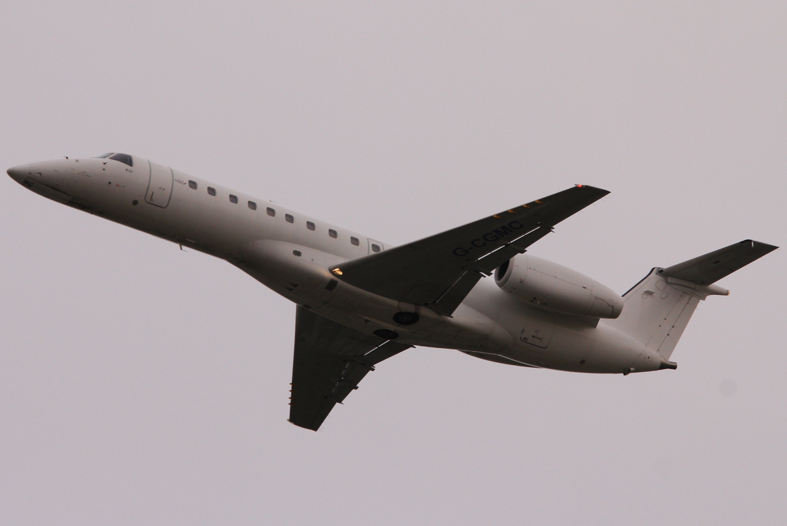 G-CGMC (145198) Embraer ERJ-135ER