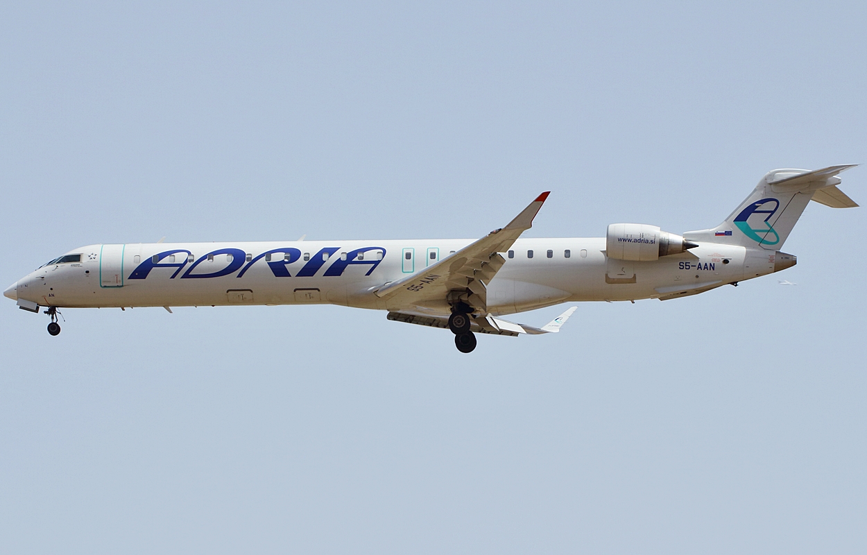 S5-AAN · Bombardier CRJ-900 · (LPA / GCLP)