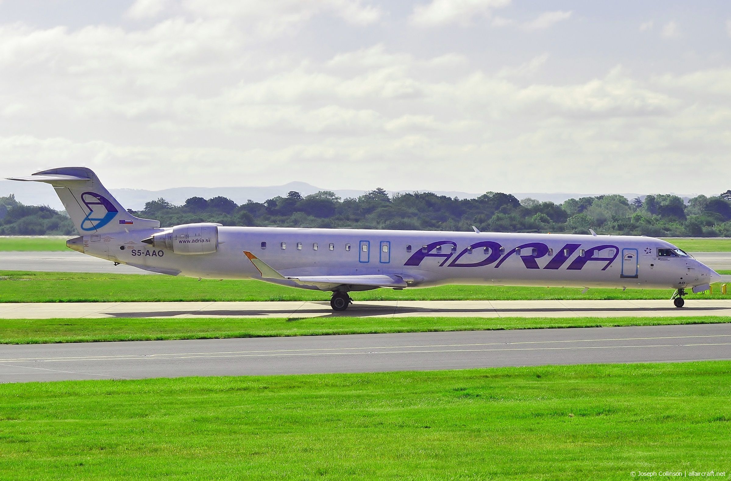 S5-AAO · Bombardier CRJ-900LR · (MAN / EGCC)