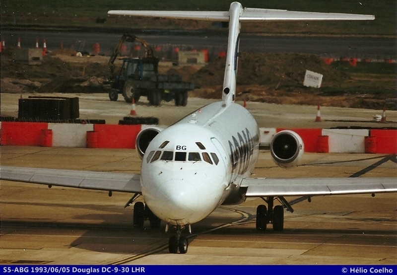 S5-ABG · McDonnell Douglas DC-9-33RC · (LHR / EGLL)