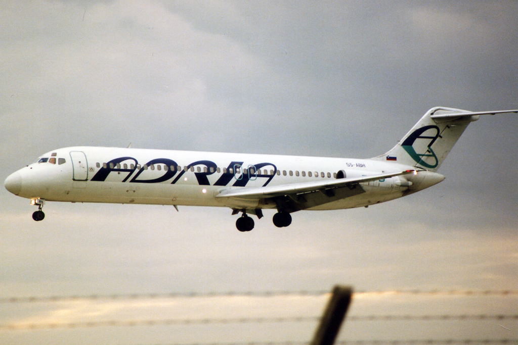 S5-ABH (cn 47570) McDonnell Douglas DC-9-32