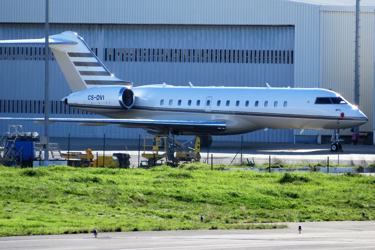 CS-DVI (9145) 2004 Bombardier BD-700-1A10 Global Express