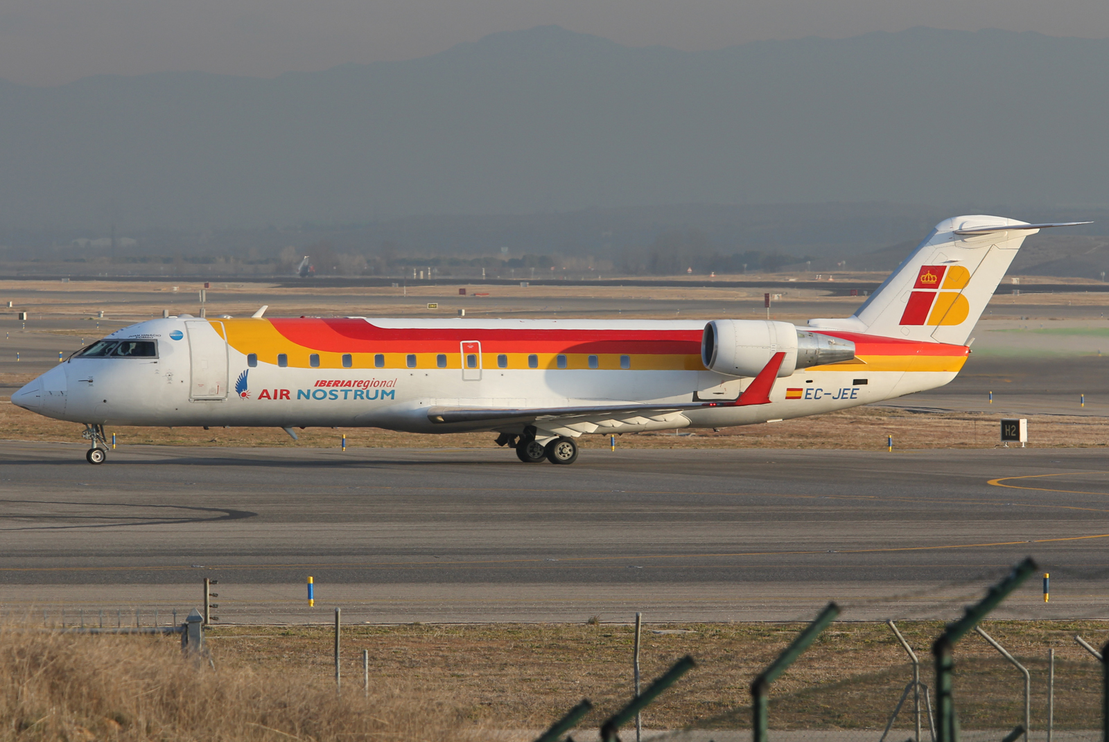 EC-JEE · Bombardier CRJ-200ER · (MAD / LEMD)