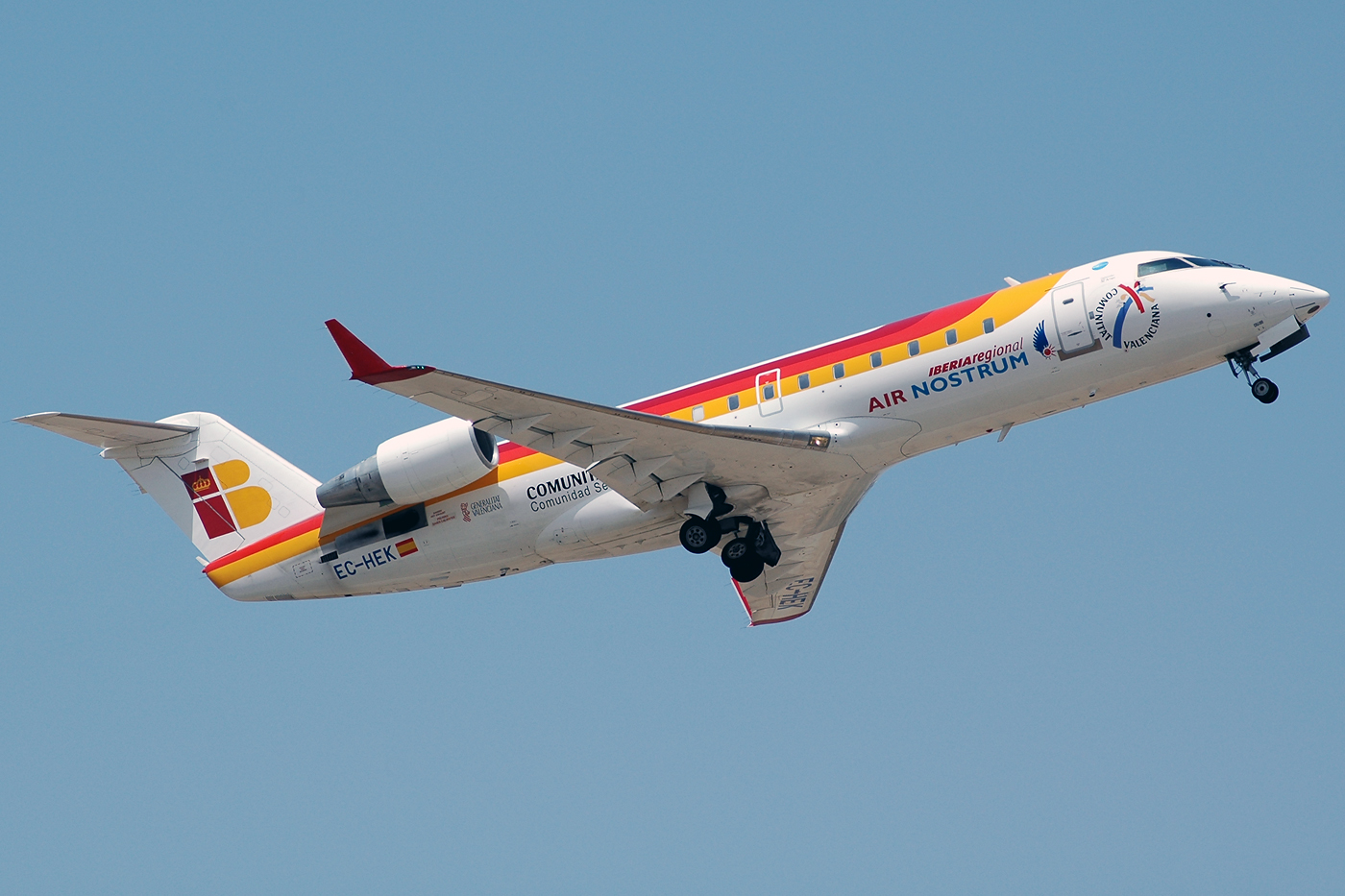 EC-HEK · Bombardier CRJ-200ER · (PMI / LEPA / LESJ)