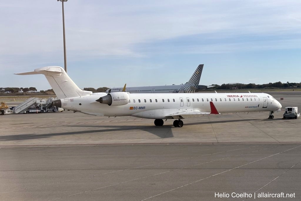 EC-MNR · Bombardier CRJ-1000 · (BCN / LEBL)