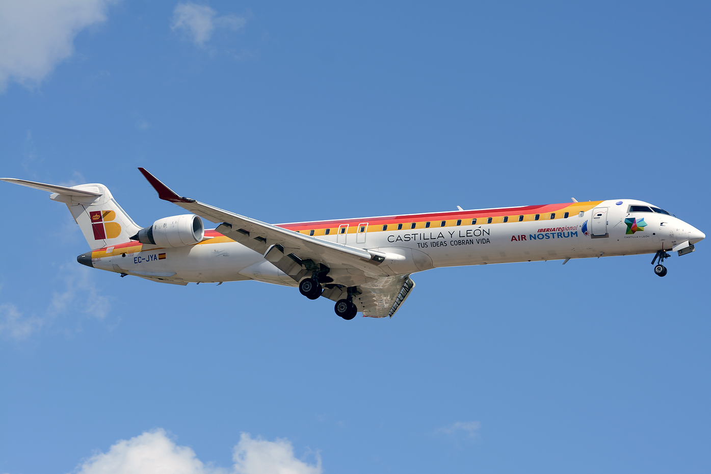 EC-JYA · Bombardier CRJ-900ER · (PMI / LEPA / LESJ)