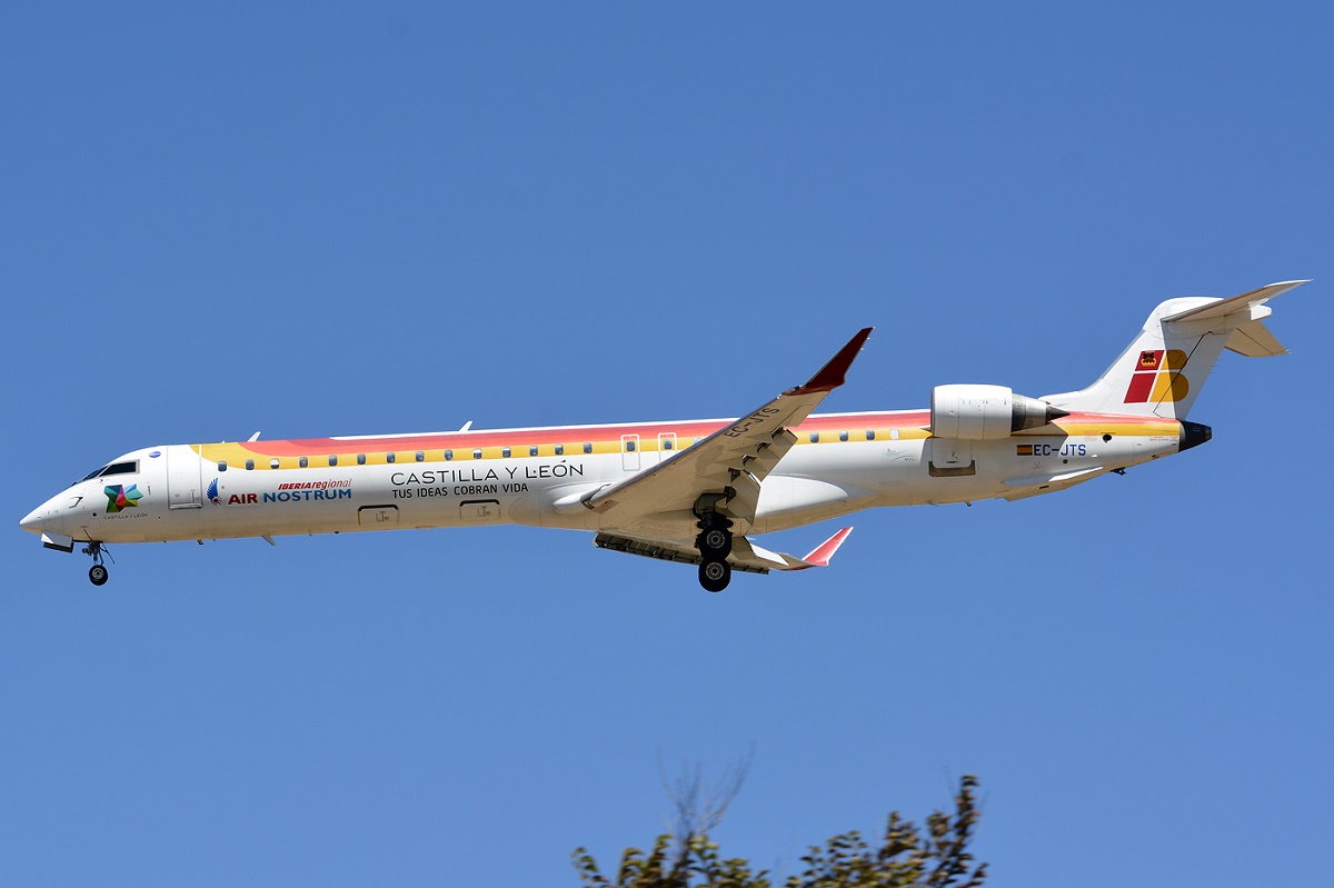 EC-JTS · Bombardier CRJ-900ER · (PMI / LEPA / LESJ)
