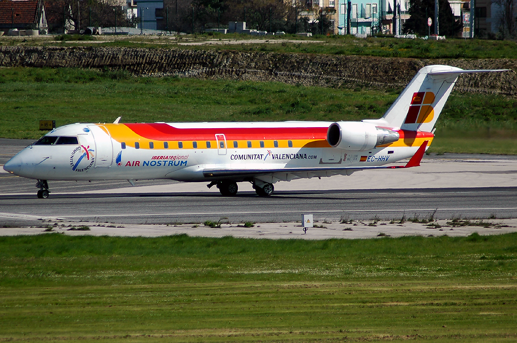 EC-HHV · Bombardier CRJ-200ER · (LIS / LPPT)