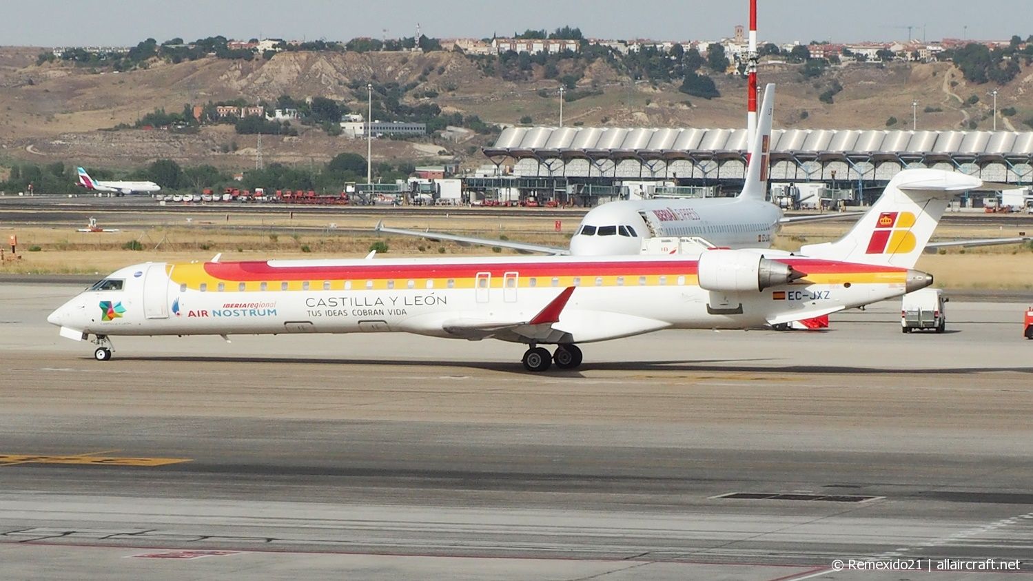 EC-JXZ (cn 15087) Bombardier CRJ900ER
