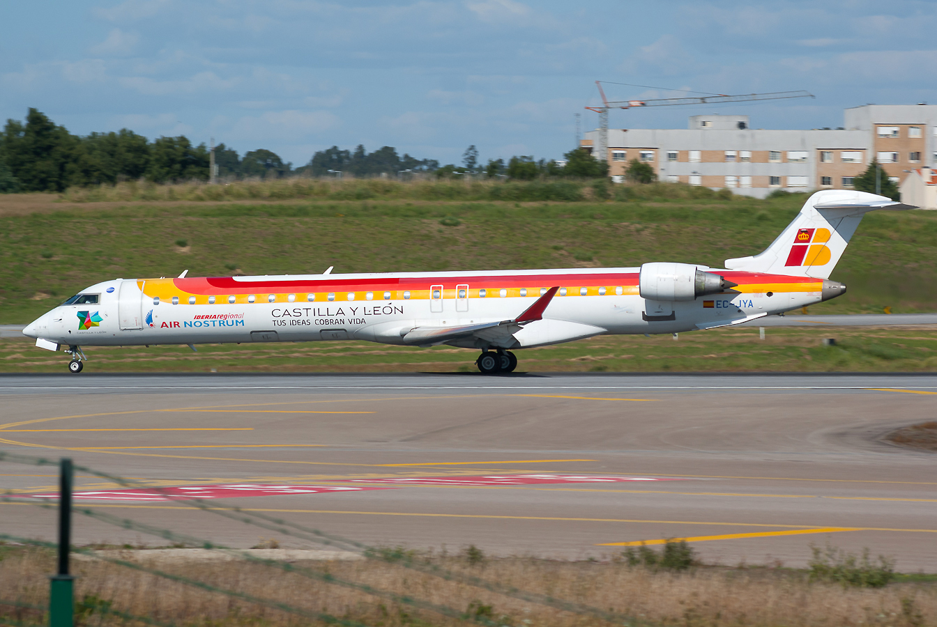EC-JYA · Bombardier CRJ-900ER · (OPO / LPPR)