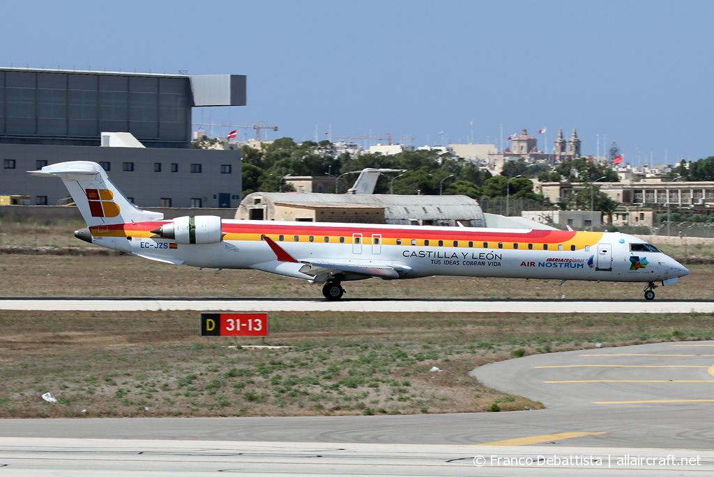 EC-JZS · Bombardier CRJ-900ER · (MLA / LMML)