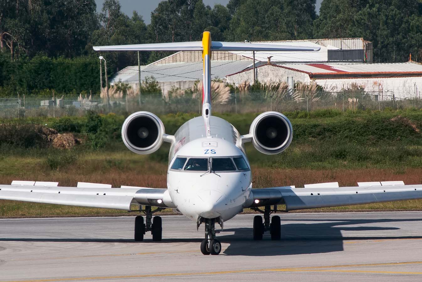 EC-JZS · Bombardier CRJ-900ER · (OPO / LPPR)