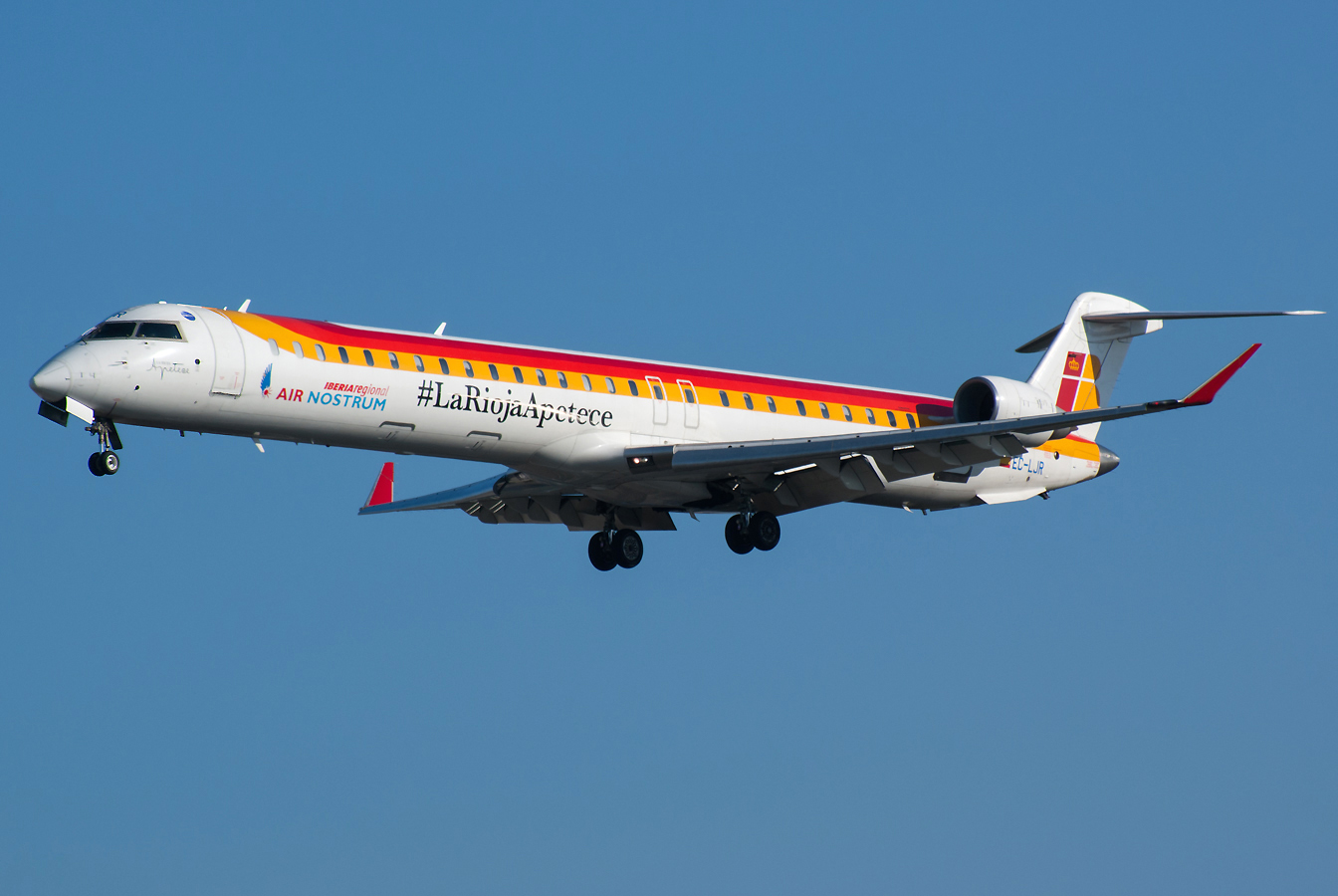 EC-LJR (cn 19002) Bombardier CRJ-1000