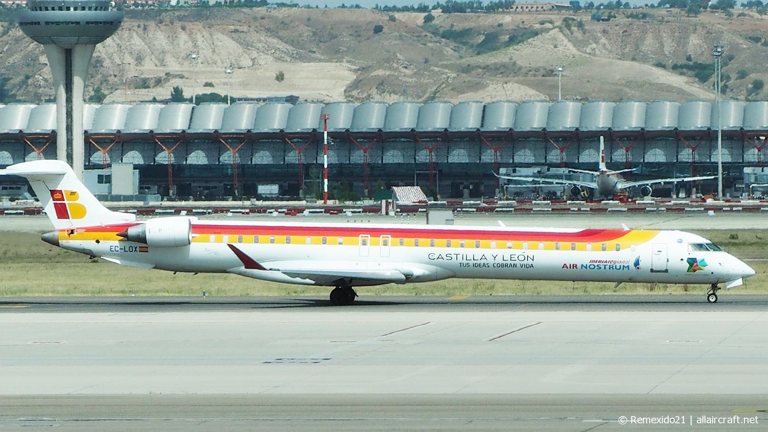 EC-LOX (cn 19020) Bombardier CRJ-1000