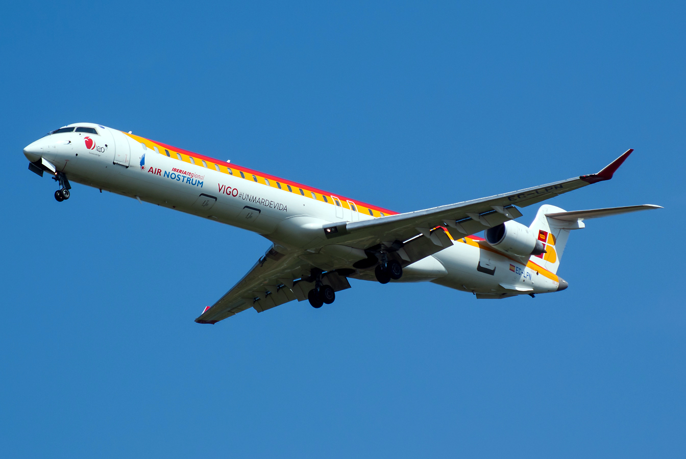 EC-LPN · Bombardier CRJ-1000 · (OPO / LPPR)