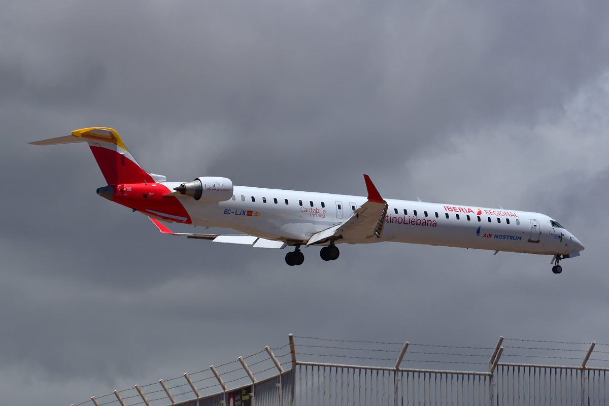 EC-LJX (cn 19008) Bombardier CRJ-1000
