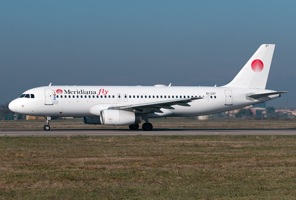 EI-EZT (1896) 2002 Airbus A320-232