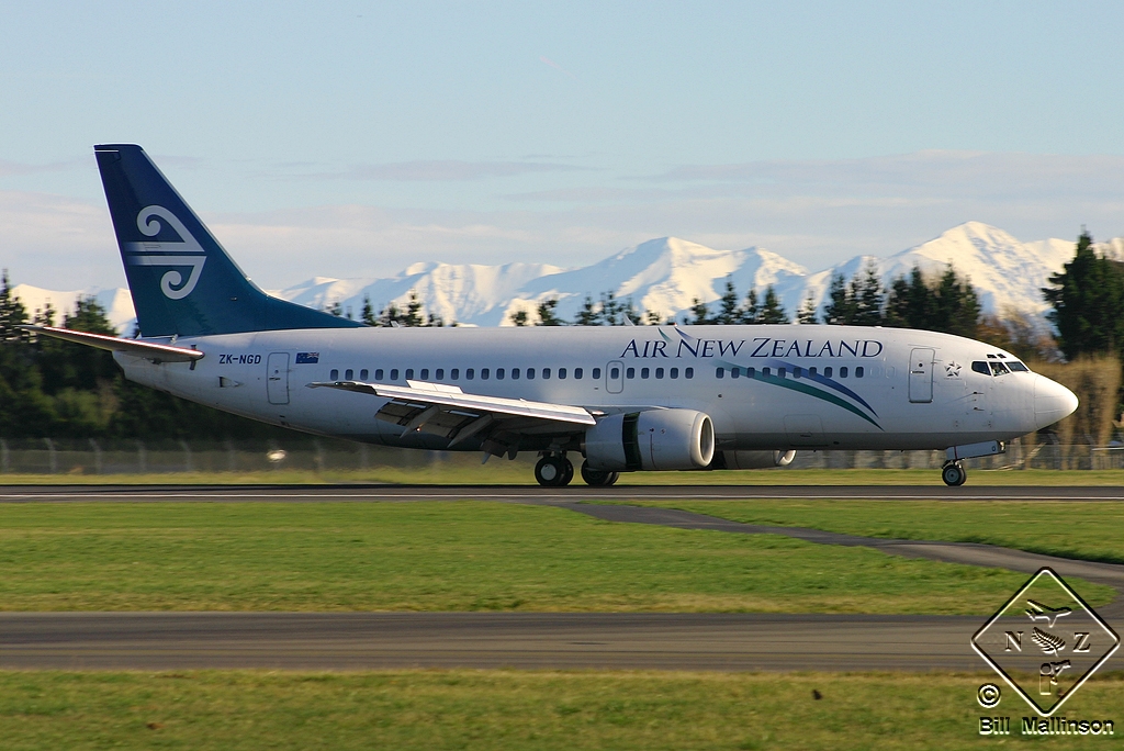 ZK-NGD (cn 28732) Boeing 737-3U3