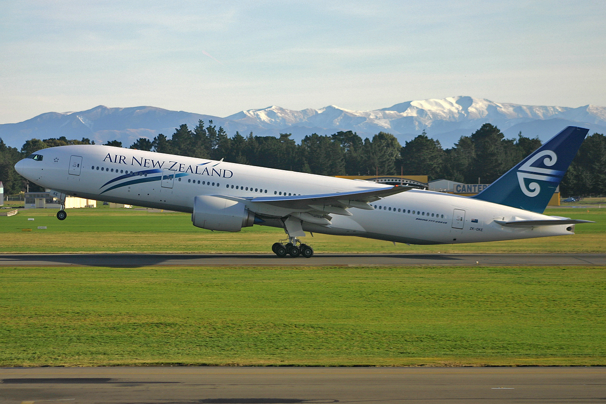 ZK-OKE (cn 32712) Boeing 777-219ER