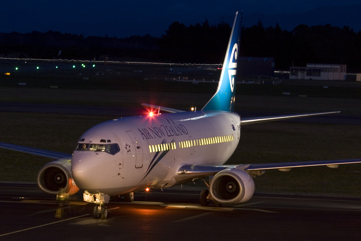 ZK-NGO (cn 28548) Boeing 737-37Q