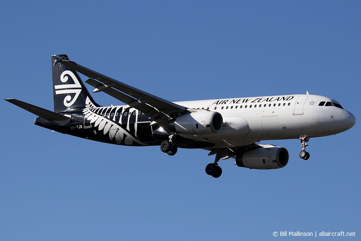 ZK-OJK · Airbus A320-232 · (SYD / YSSY)