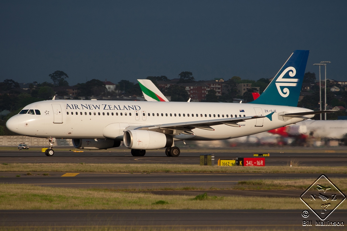 ZK-OJE (2148) 2003 Airbus A320-232