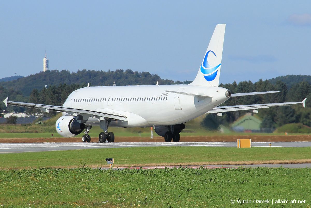 LY-VEV · Airbus A320-211 · (SVG / ENZV)